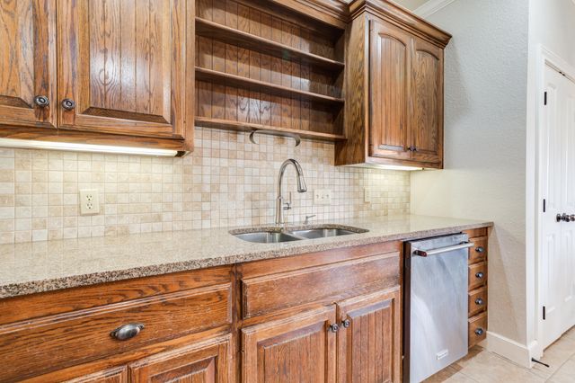 6020 85th Street, Lubbock, TX 79424
