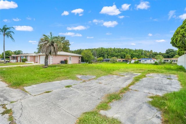 7211 ASHWOOD DRIVE, Port Richey, FL 34668