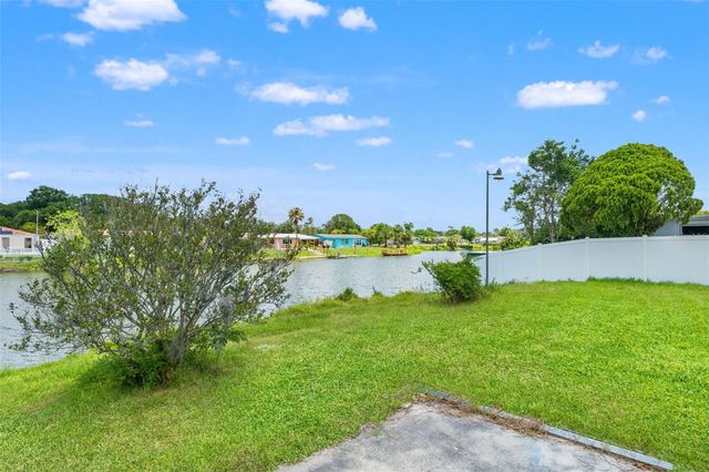 7211 ASHWOOD DRIVE, Port Richey, FL 34668