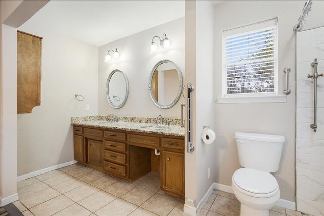 1910 Nancy Lea Drive, Bonham, TX 75418