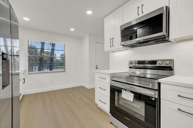 9165 SW 14th Street 1204, Boca Raton, FL 33428