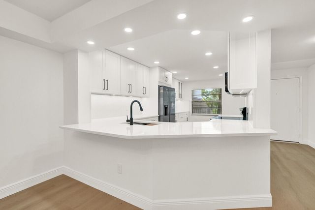 9165 SW 14th Street 1204, Boca Raton, FL 33428