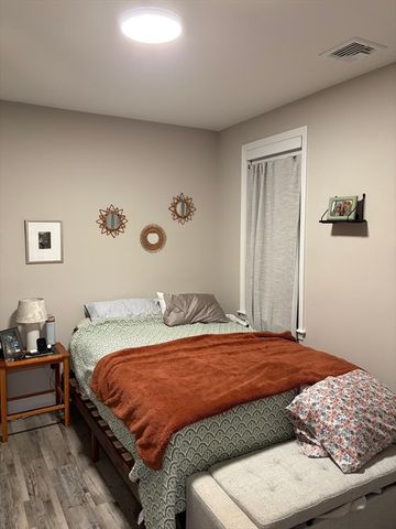 92 Sagamore St 202, Quincy, MA 02171