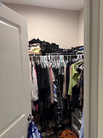 92 Sagamore St 202, Quincy, MA 02171