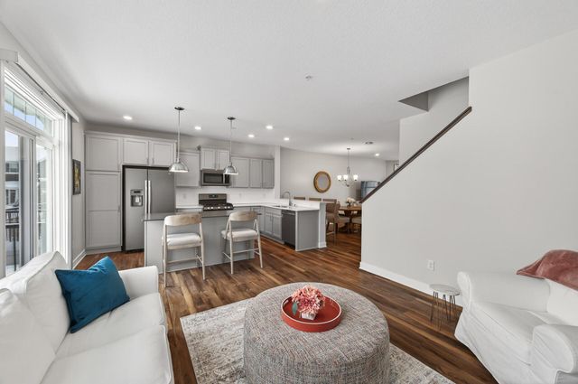 5092 93rd Lane N, Brooklyn Park, MN 55443