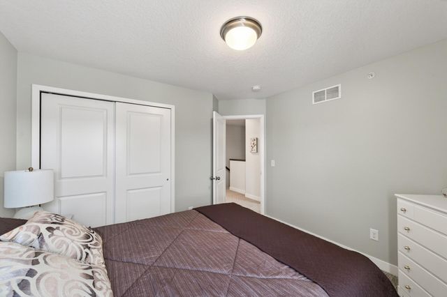 5092 93rd Lane N, Brooklyn Park, MN 55443