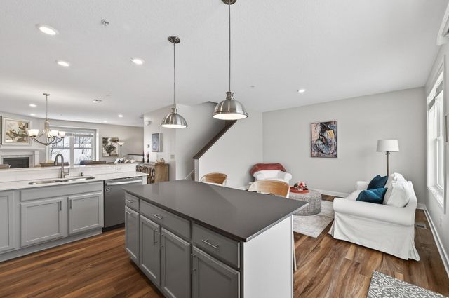 5092 93rd Lane N, Brooklyn Park, MN 55443