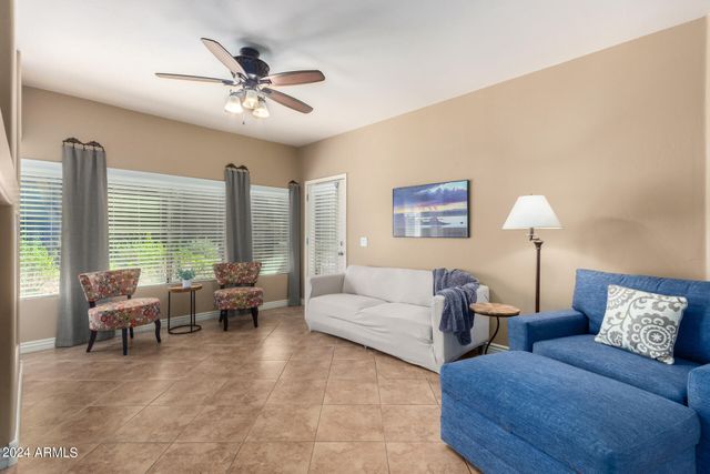 5450 E DEER VALLEY Drive 1199, Phoenix, AZ 85054