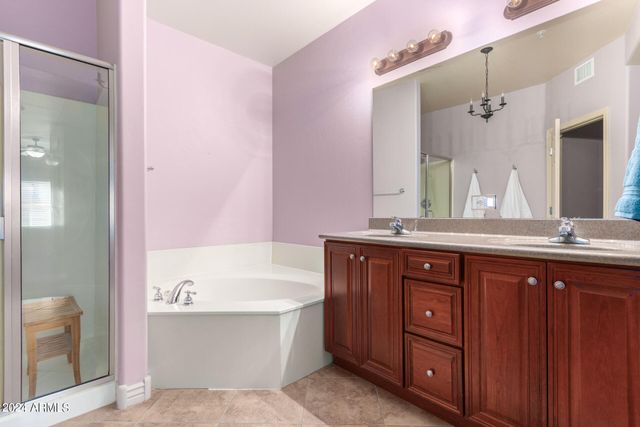 5450 E DEER VALLEY Drive 1199, Phoenix, AZ 85054