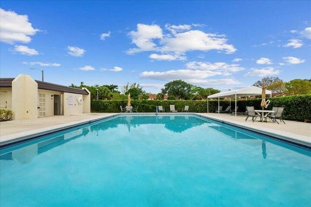 160 LAKE FRANCES Drive, West Palm Beach, FL 33411