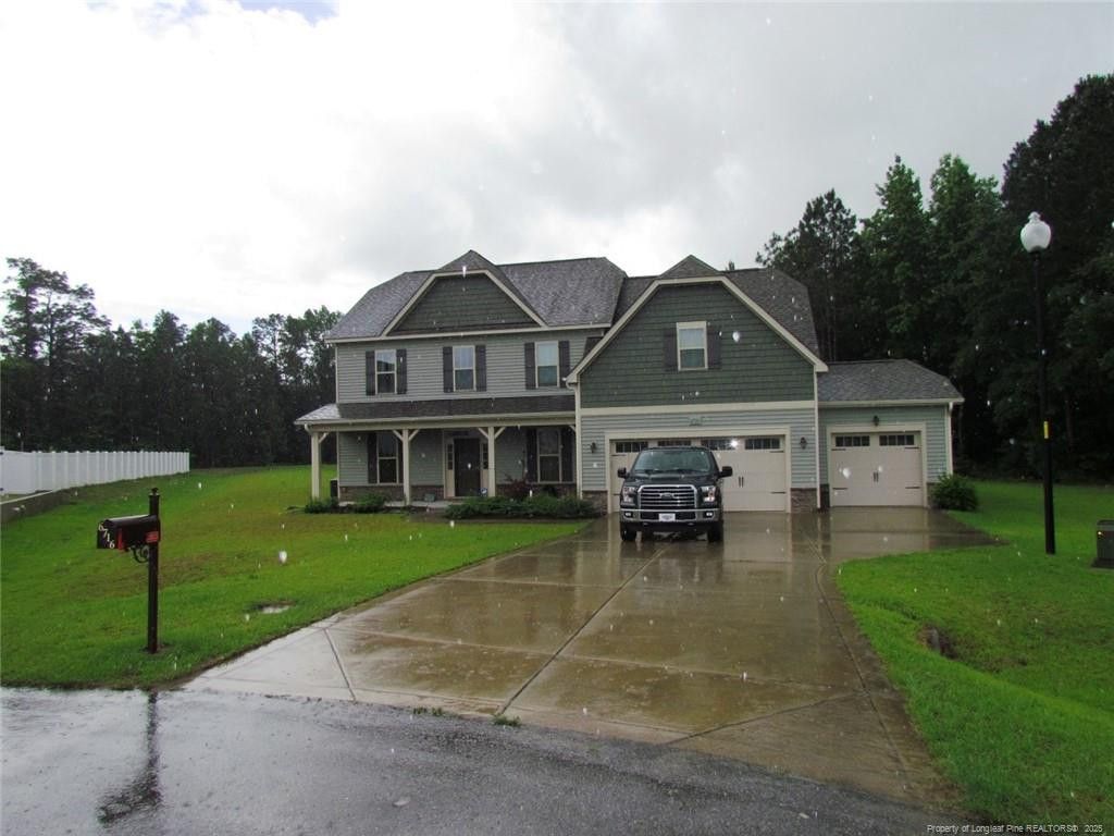 6716 Brentmoor Court, Hope Mills, NC 28348