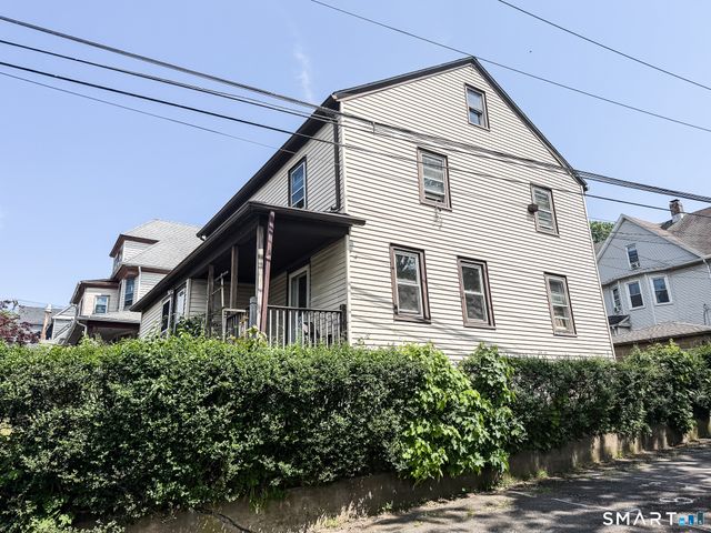 1384 Boston Avenue, Bridgeport, CT 06610