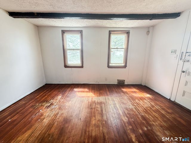 1384 Boston Avenue, Bridgeport, CT 06610