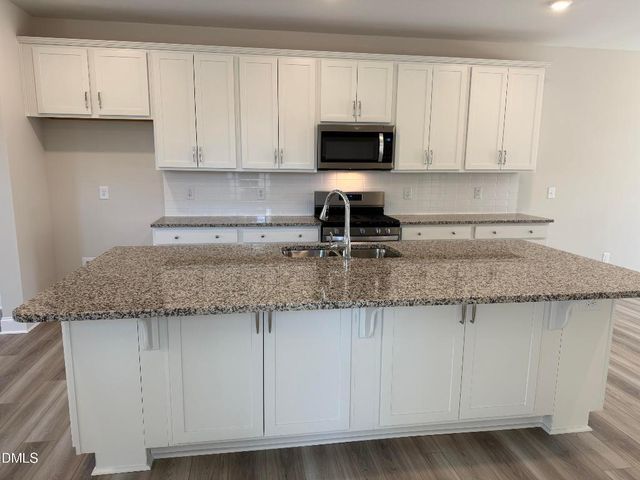 520 Traditions Grande Boulevard 15, Wake Forest, NC 27587