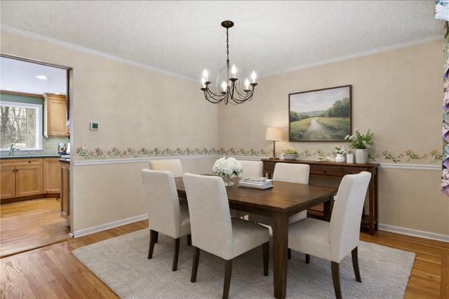 126 Brentwood Lane, Perinton, NY 14450