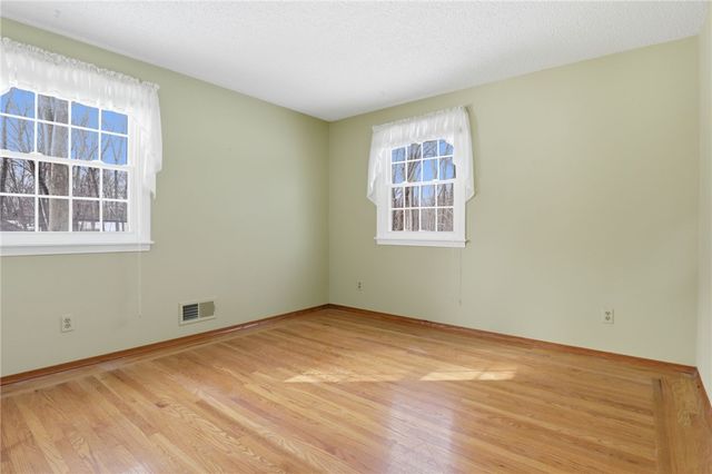 126 Brentwood Lane, Perinton, NY 14450