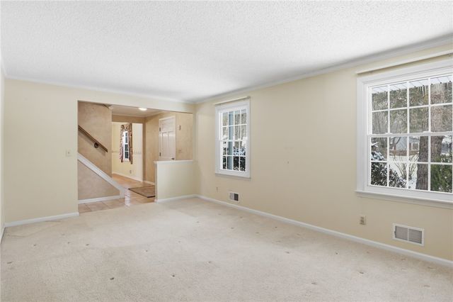 126 Brentwood Lane, Perinton, NY 14450