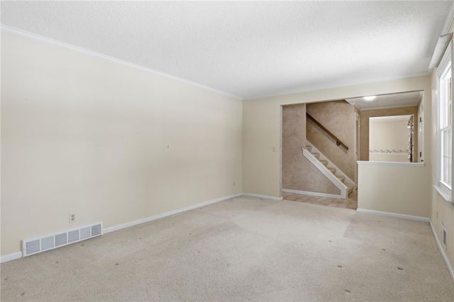 126 Brentwood Lane, Perinton, NY 14450