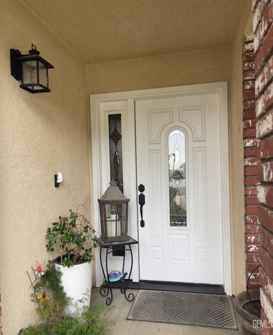 7117 Luke Avenue, Bakersfield, CA 93308