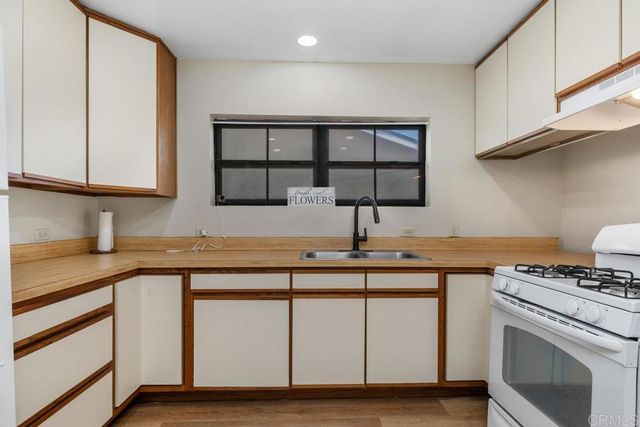 729 S 33rd Street, San Diego, CA 92113