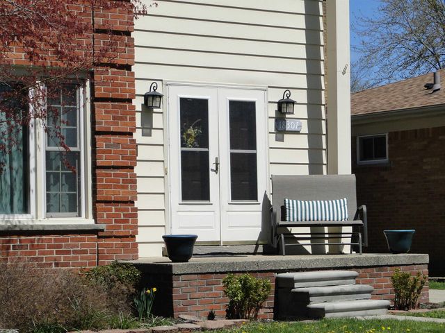 18307 Spring Ct N Court, Fraser, MI 48026