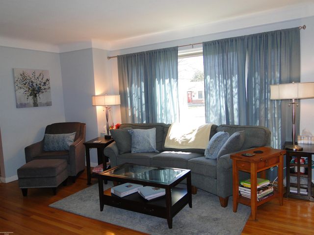 18307 Spring Ct N Court, Fraser, MI 48026