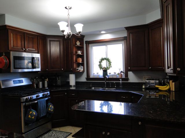 18307 Spring Ct N Court, Fraser, MI 48026