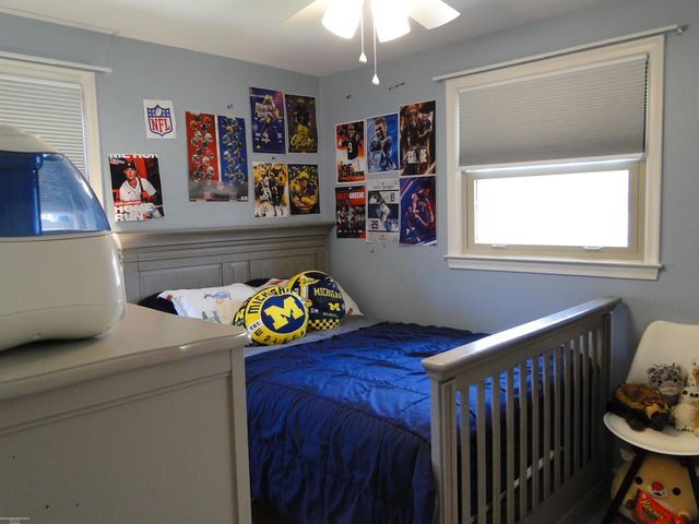 18307 Spring Ct N Court, Fraser, MI 48026