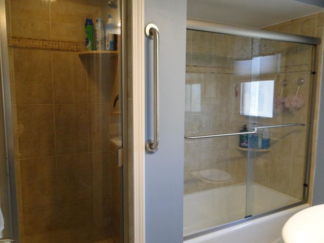 18307 Spring Ct N Court, Fraser, MI 48026