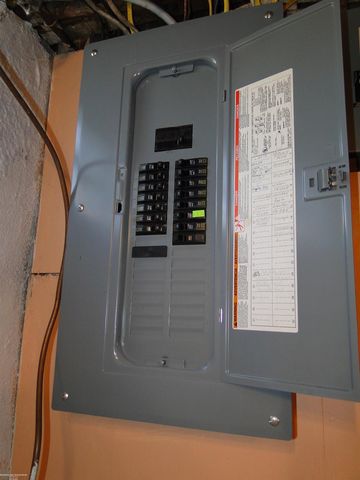 18307 Spring Ct N Court, Fraser, MI 48026