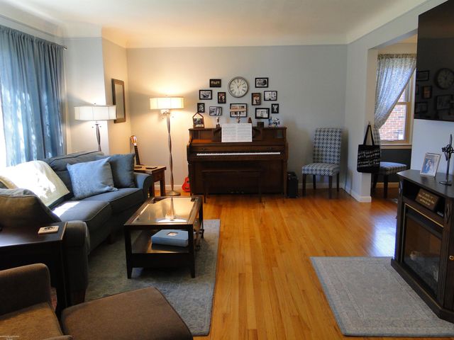 18307 Spring Ct N Court, Fraser, MI 48026