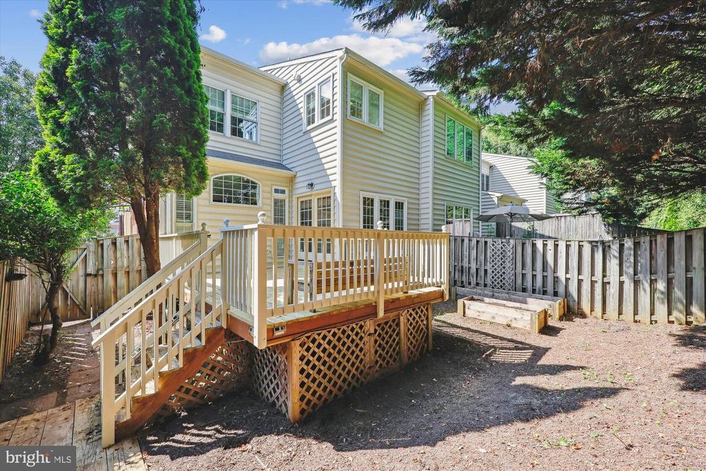 15 BLUE HOSTA WAY, Rockville, MD 20850