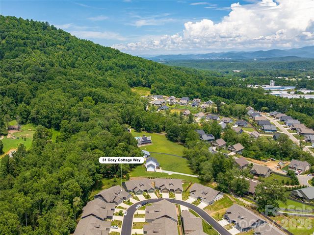 31 Cozy Cottage Way, Arden, NC 28704