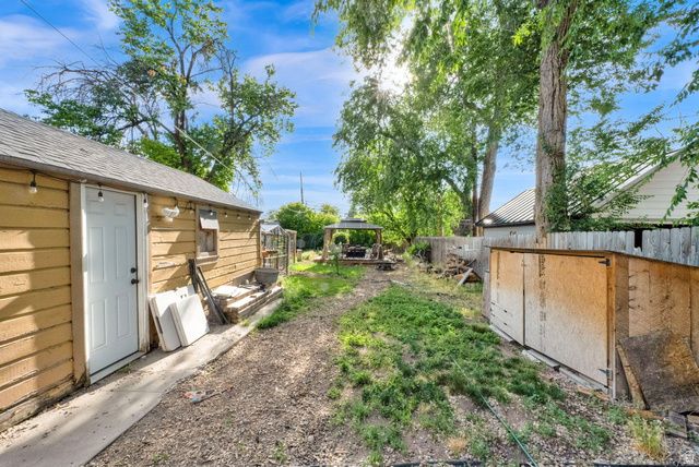 619 N 900 W, Salt Lake City, UT 84116