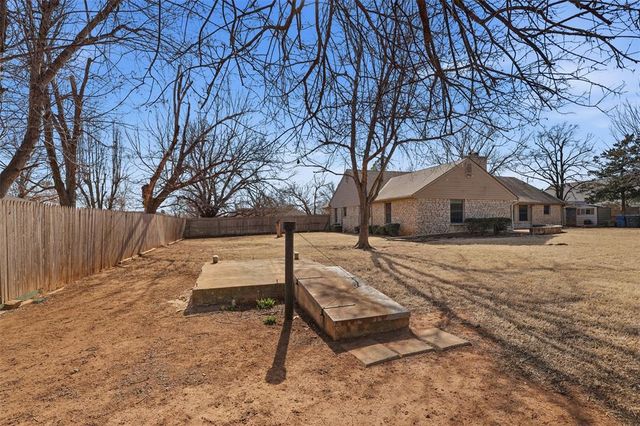 1221 Pepperdine Avenue, Edmond, OK 73013