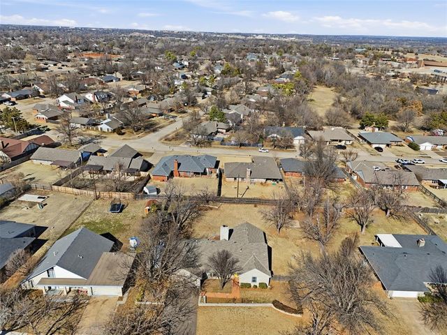 1221 Pepperdine Avenue, Edmond, OK 73013