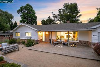 4222 Aberfoil Ave, Oakland, CA 94605