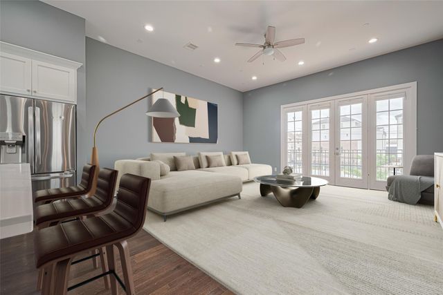 4318 E Center Street, Houston, TX 77007