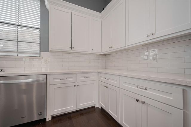 4318 E Center Street, Houston, TX 77007