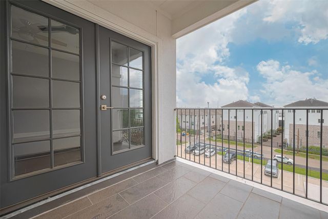 4318 E Center Street, Houston, TX 77007