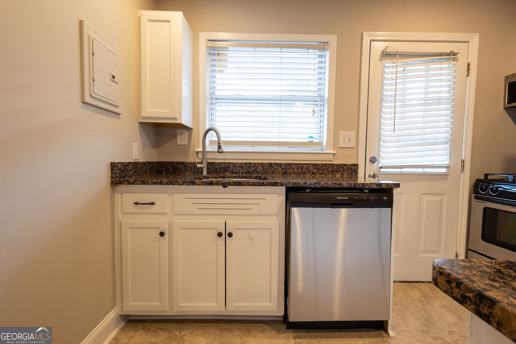 4282 Roswell Rd Nw D2, Atlanta, GA 30342