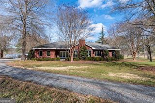 6414 Highway 136 W, Talking Rock, GA 30175