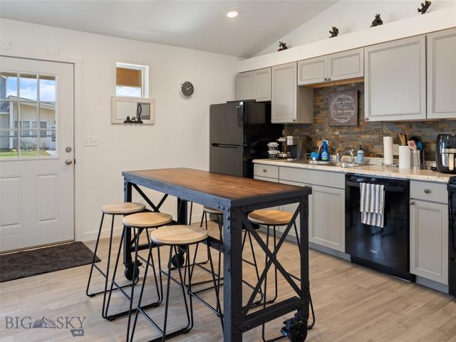 407 Brookline Street D, Livingston, MT 59047