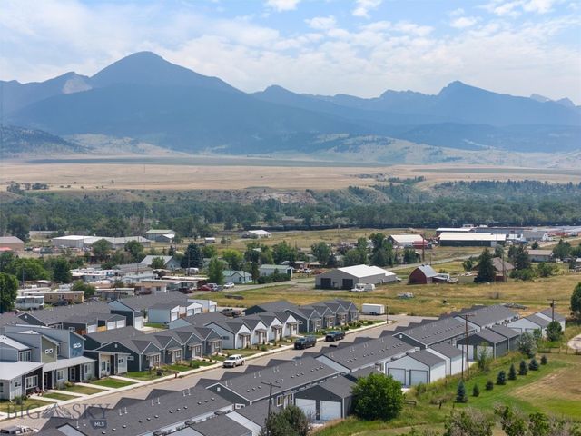 407 Brookline Street D, Livingston, MT 59047