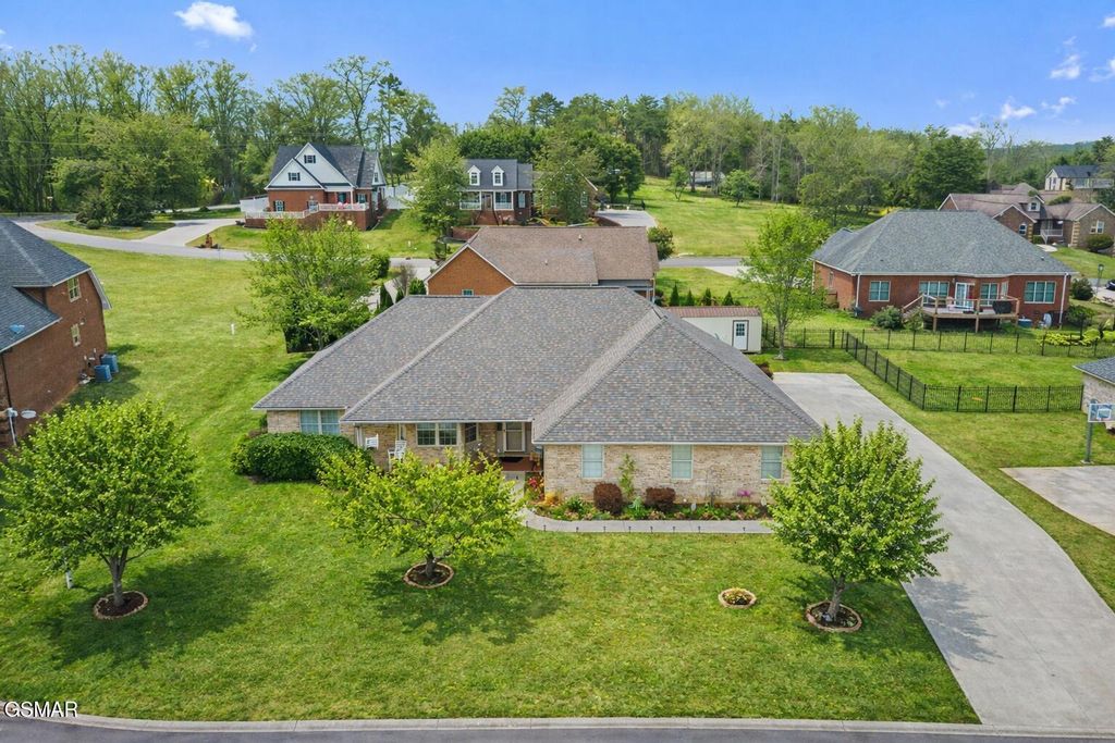 1816 Placid Drive, Sevierville, TN 37862
