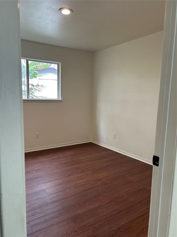 6354 Ivyknoll Drive, Houston, TX 77035