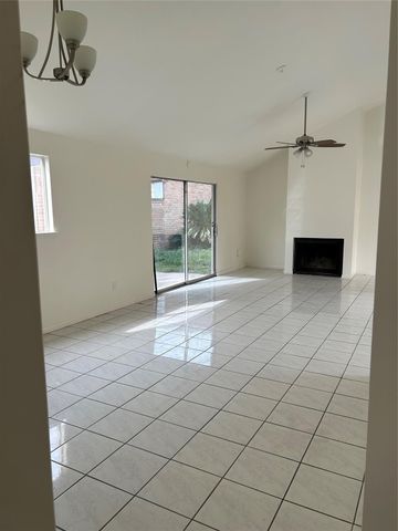 6354 Ivyknoll Drive, Houston, TX 77035