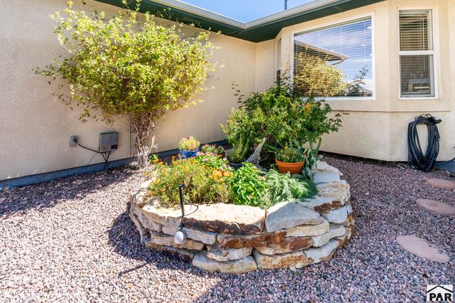 1040 S Purcell Blvd, Pueblo West, CO 81007