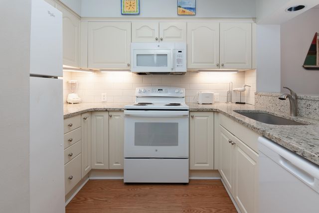 410 Melrose Pl Apt 308, Myrtle Beach, SC 29572