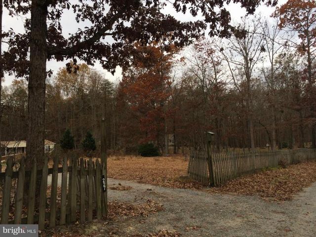 227 CARSONS COR, Louisa, VA 23093